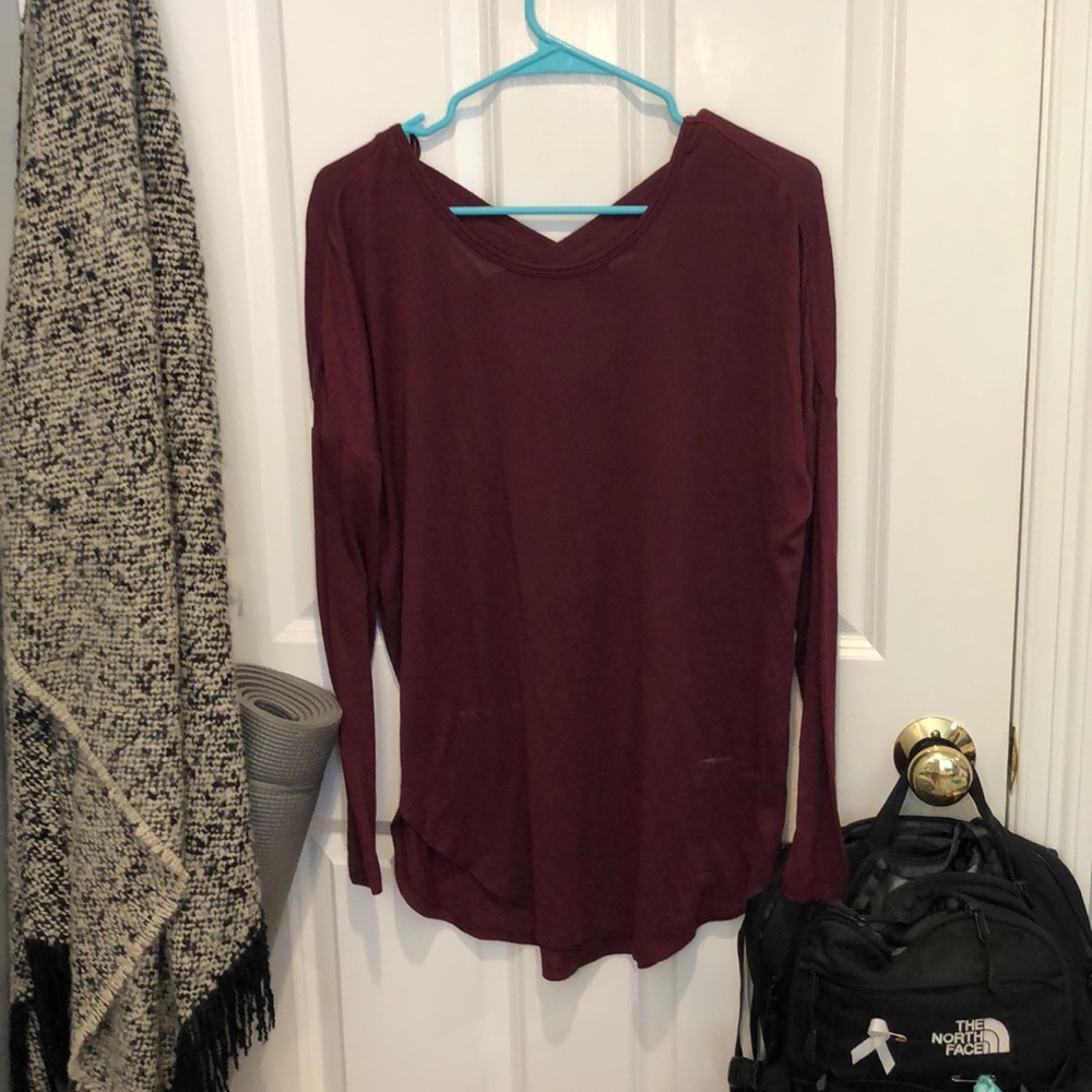 maroon sweater